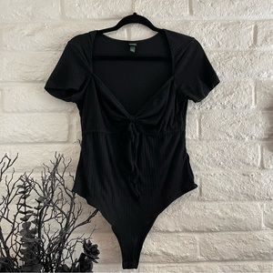 WILD FABLE BODYSUIT with bow wrap and cutout in the front